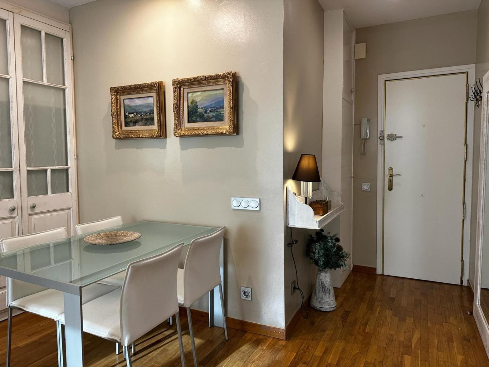 Apartamento Petit Rosselló Barcelona Exterior foto